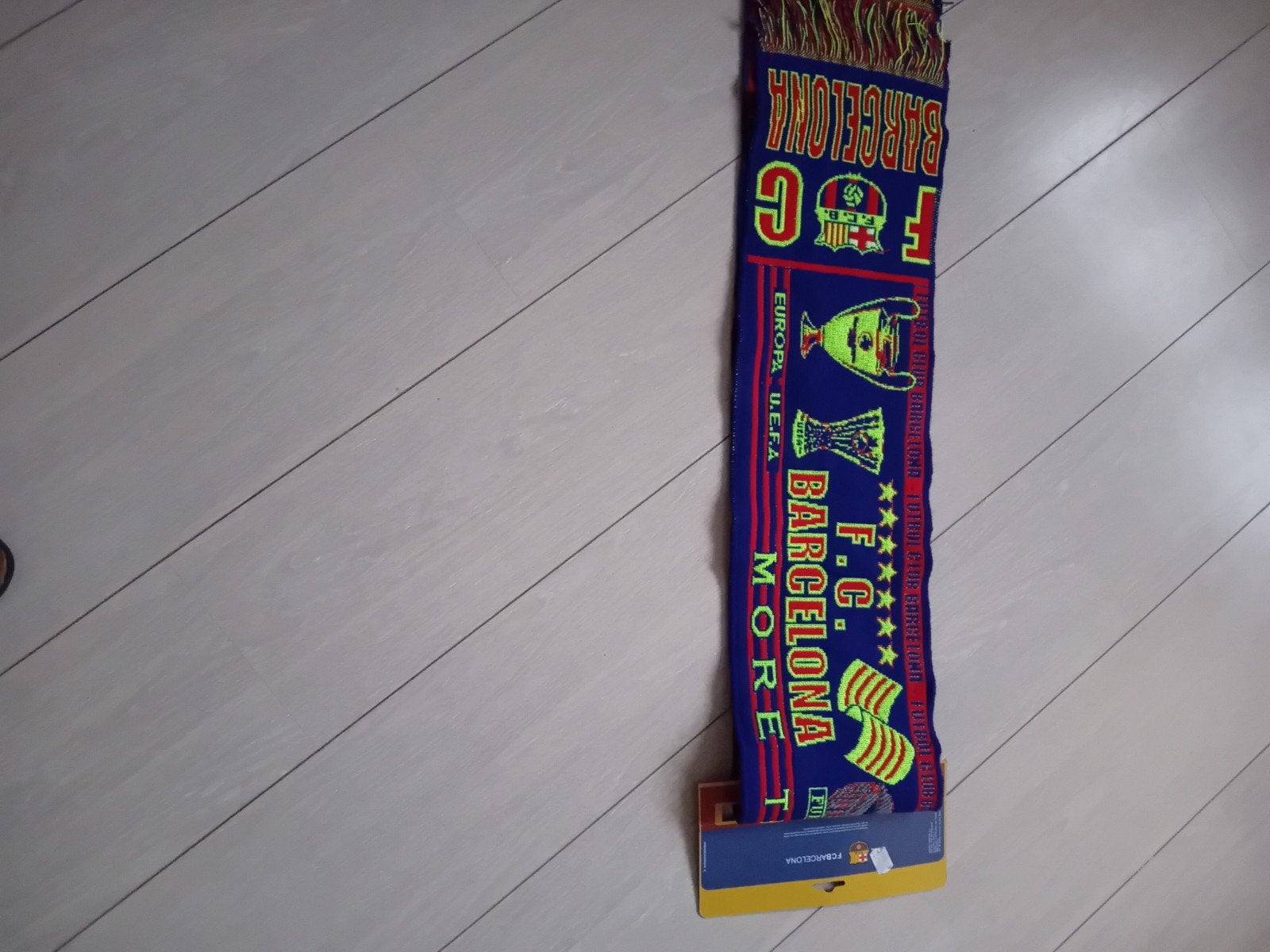 Nieuwe voetbalsjaal FC Barcelona, Ophalen of Verzenden, Nieuw