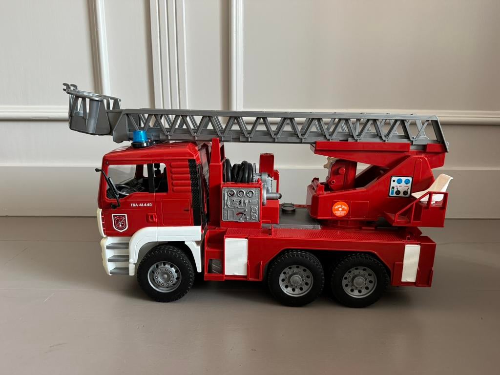 Bruder brandweer, Ophalen, Zo goed als nieuw