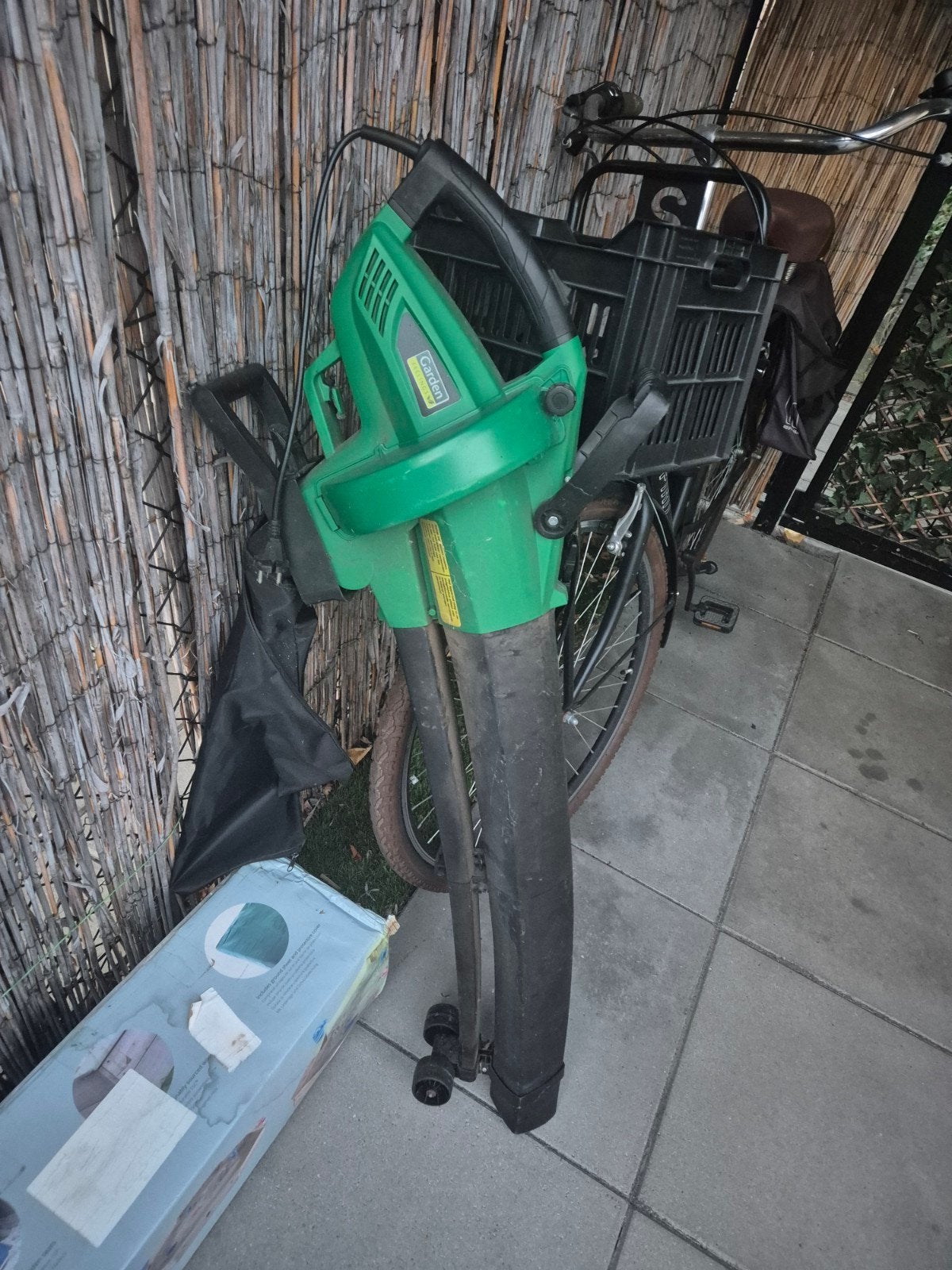 Garden Feelings elektrische bladblazer en bladzuiger., Ophalen