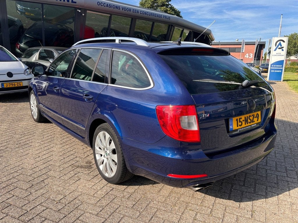 Skoda Superb Combi 1.8 TSI Elegance Business Line, Vol optie, Auto's, Skoda, Voorwielaandrijving, Euro 5, Gebruikt, 4 cilinders