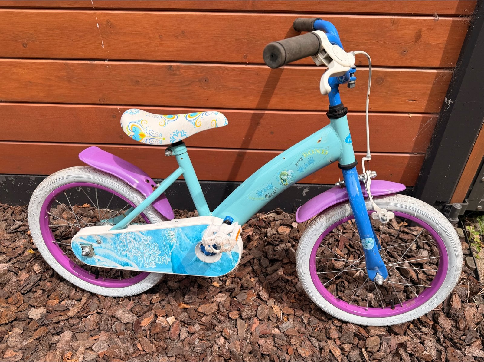 Kinderfiets Frozen 16 inch, Fietsen en Brommers, Fietsen | Kinderfietsjes, Ophalen, Gebruikt, Terugtraprem, 16 tot 20 inch