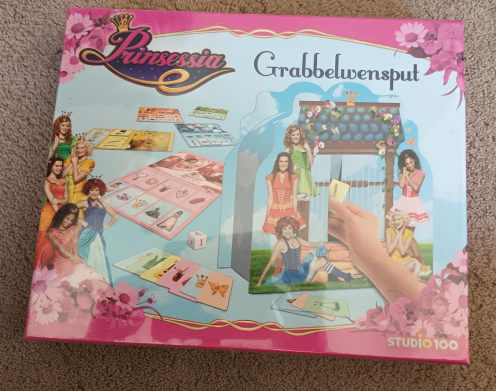 Prinsessia Grabbelwensput bordspel - Nieuw in folie, Vijf spelers of meer, Ophalen of Verzenden, Nieuw, Studio 100