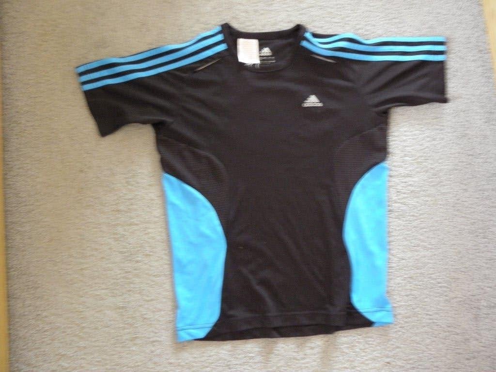 Origineel zwart blauw sport shirt ADIDAS 152/158 prima staat, Kinderen en Baby's, Kinderkleding | Maat 152, Adidas, Gebruikt, Sport- of Zwemkleding