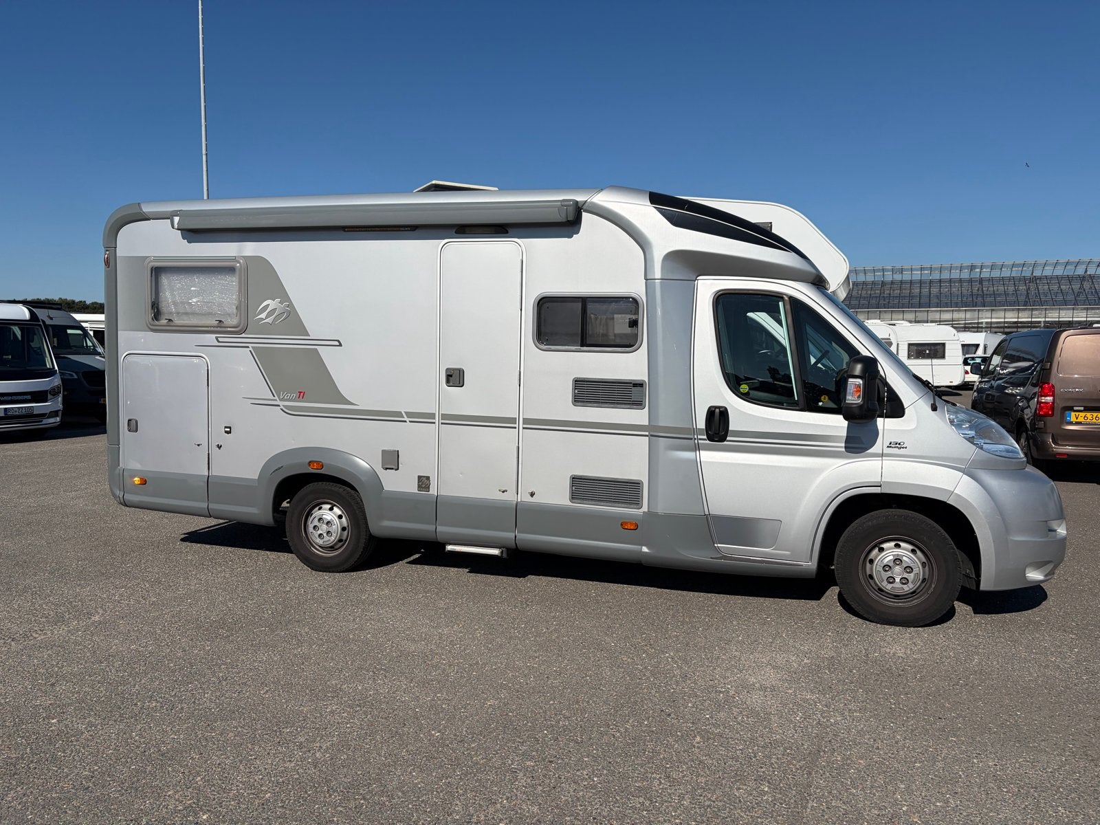 <34000 km! Fiat Ducato Knaus Sport TI 600 MG – 2010, Caravans en Kamperen, Ringverwarming, Fiat, Raamblindering, Tot en met 2