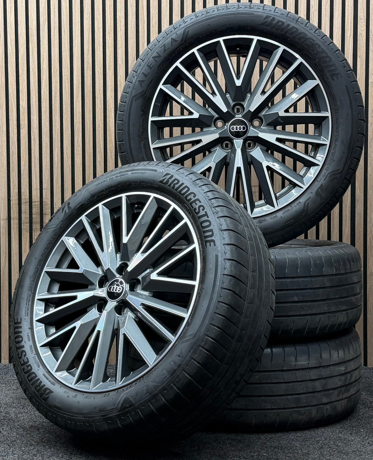 ZGAN! Originele 19 inch Audi Q3 83A 5x112 ET43 Bridgestone, Auto-onderdelen, ., Banden en Velgen, 235 mm, .