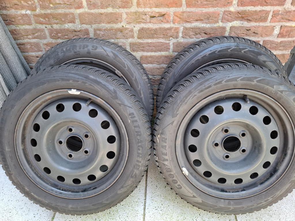 16inch set stalen velgen met winterbanden voor Kia Ceed, Ophalen