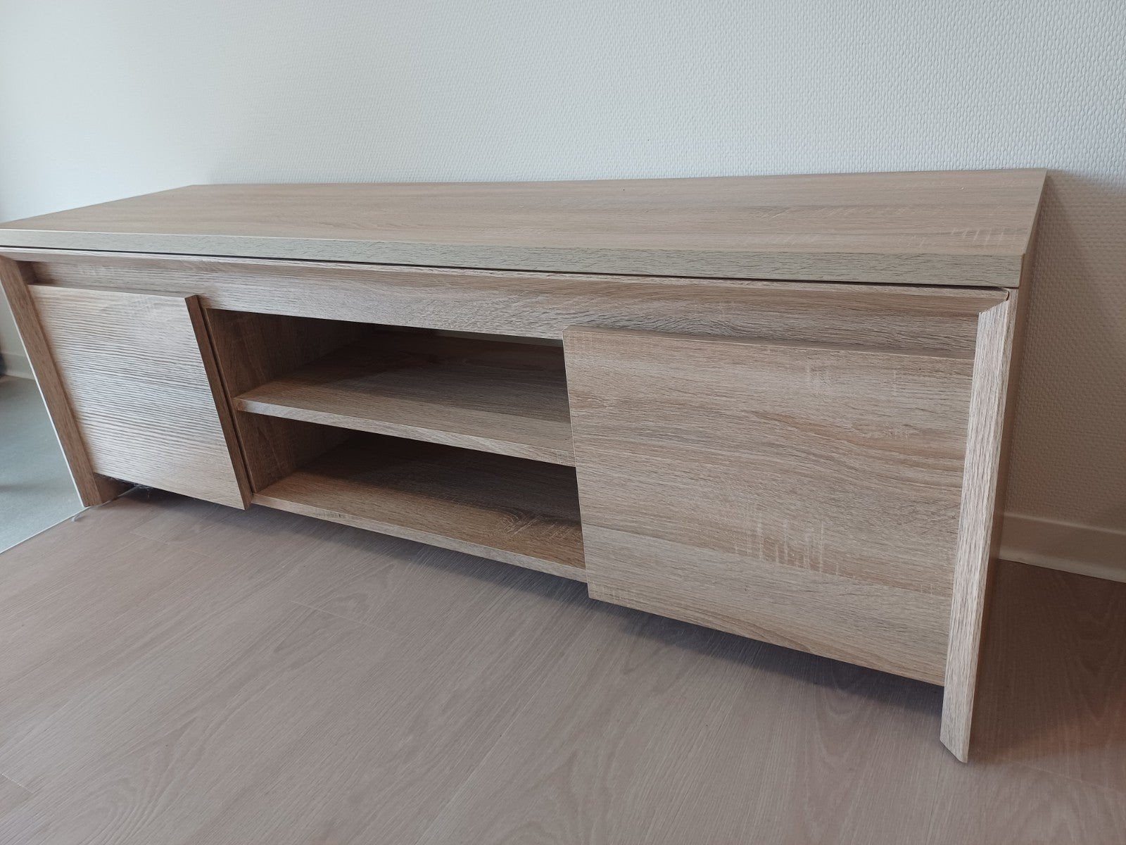 TV meubel zgan Gratis, Ophalen, Zo goed als nieuw, 25 tot 50 cm, Minder dan 100 cm