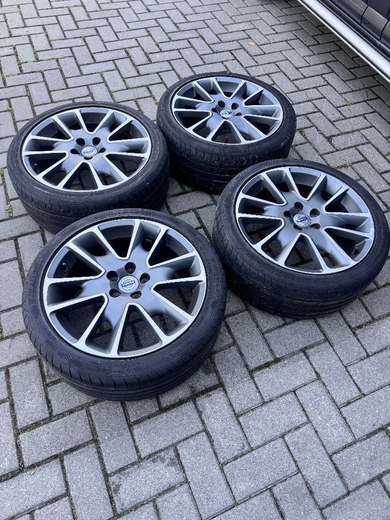 Volvo velgen, Auto-onderdelen, Banden en Velgen, 18 inch, Gebruikt, Velg(en), Ophalen of Verzenden