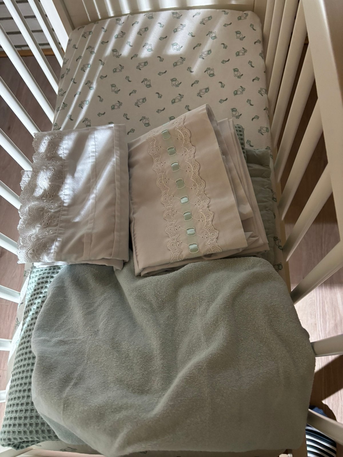 Te koop babywiegje, Ophalen, Zo goed als nieuw