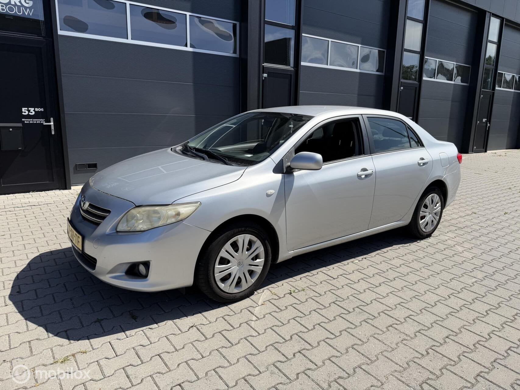 Toyota Corolla 1.6-16V Luna, Auto's, Toyota, Voorwielaandrijving, 450 kg, Gebruikt, 4 cilinders