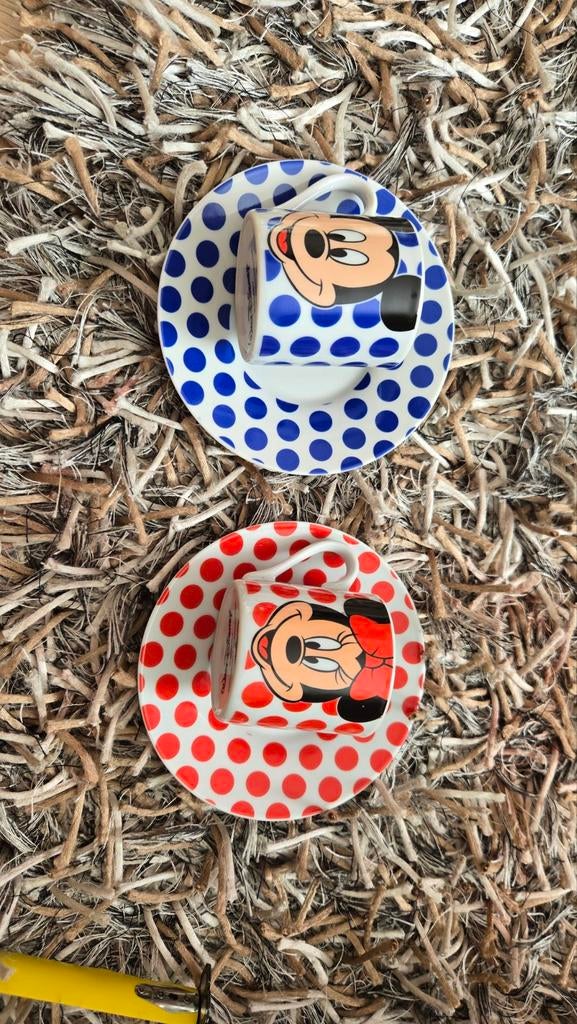 Mickey en mini mouse espresso kopjes zgan, Huis en Inrichting, Keuken | Servies, Ophalen of Verzenden, Zo goed als nieuw, Overige stijlen