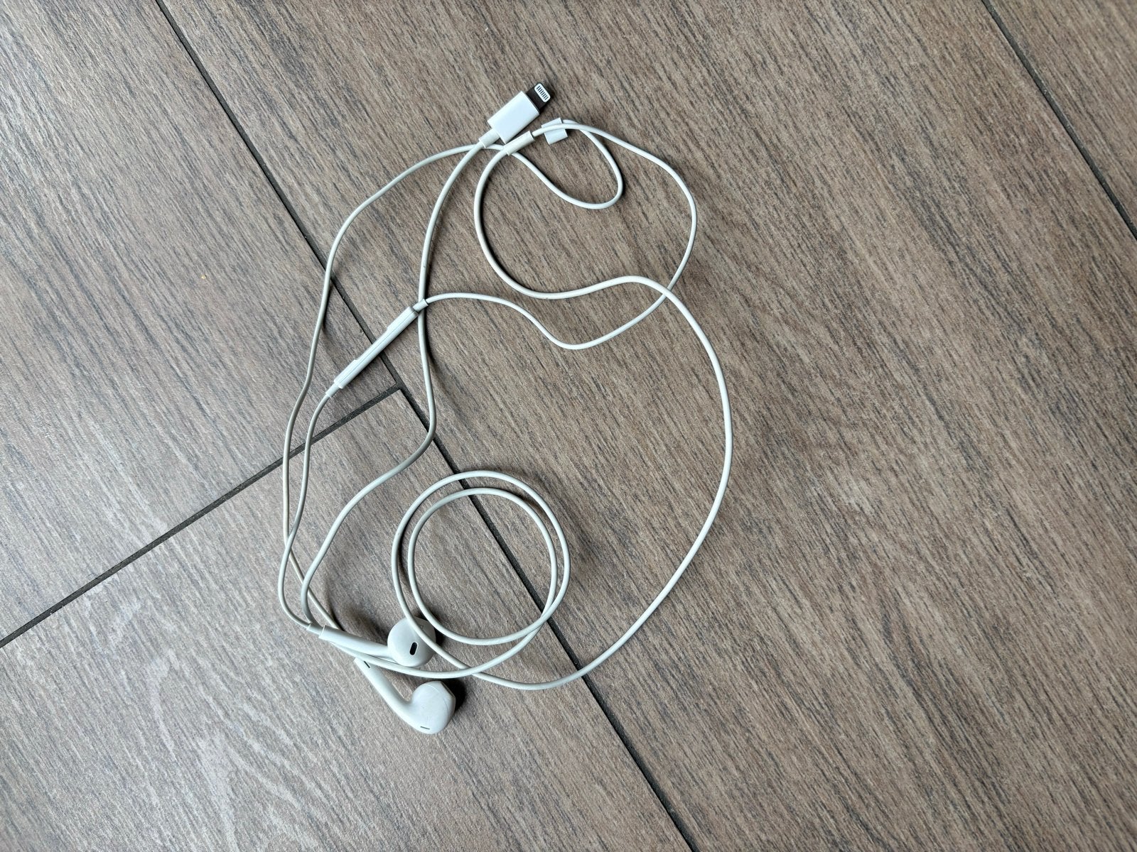 Apple EarPods met Lightning-connector, Ophalen of Verzenden, Gebruikt