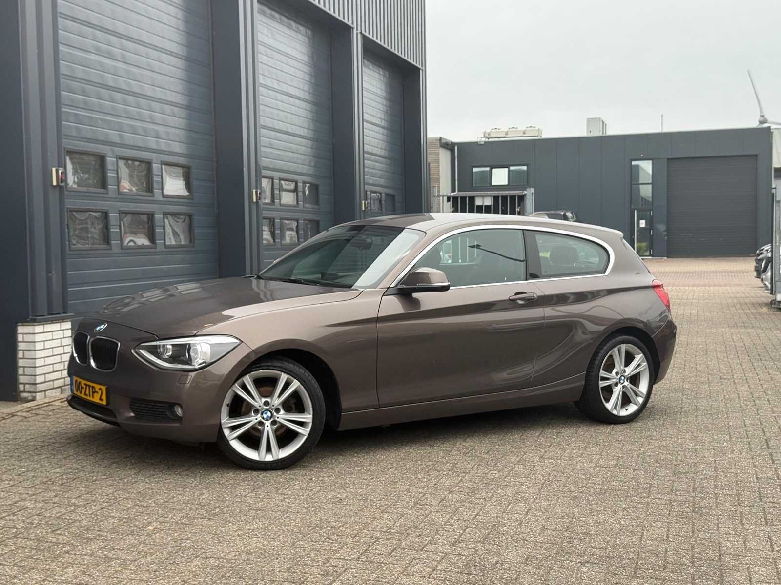BMW 1-serie 116i M Sport | 00-ZTP-2 i, Auto's, BMW, 1-Serie, Euro 5, Gebruikt, 4 cilinders