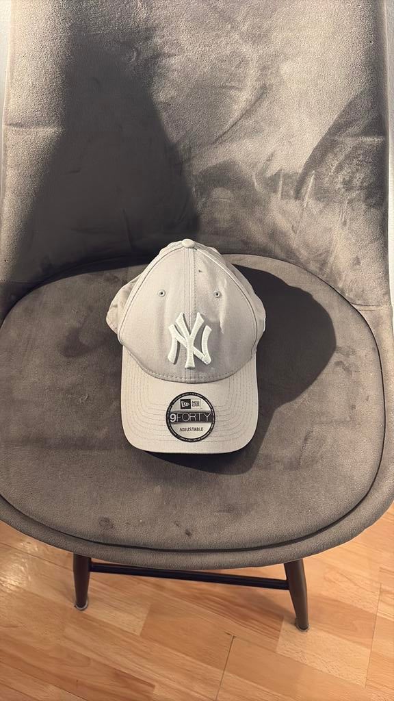 9forty cap / pet grijs - New York Yankees, Kleding | Heren, Hoeden en Petten, Ophalen, Zo goed als nieuw