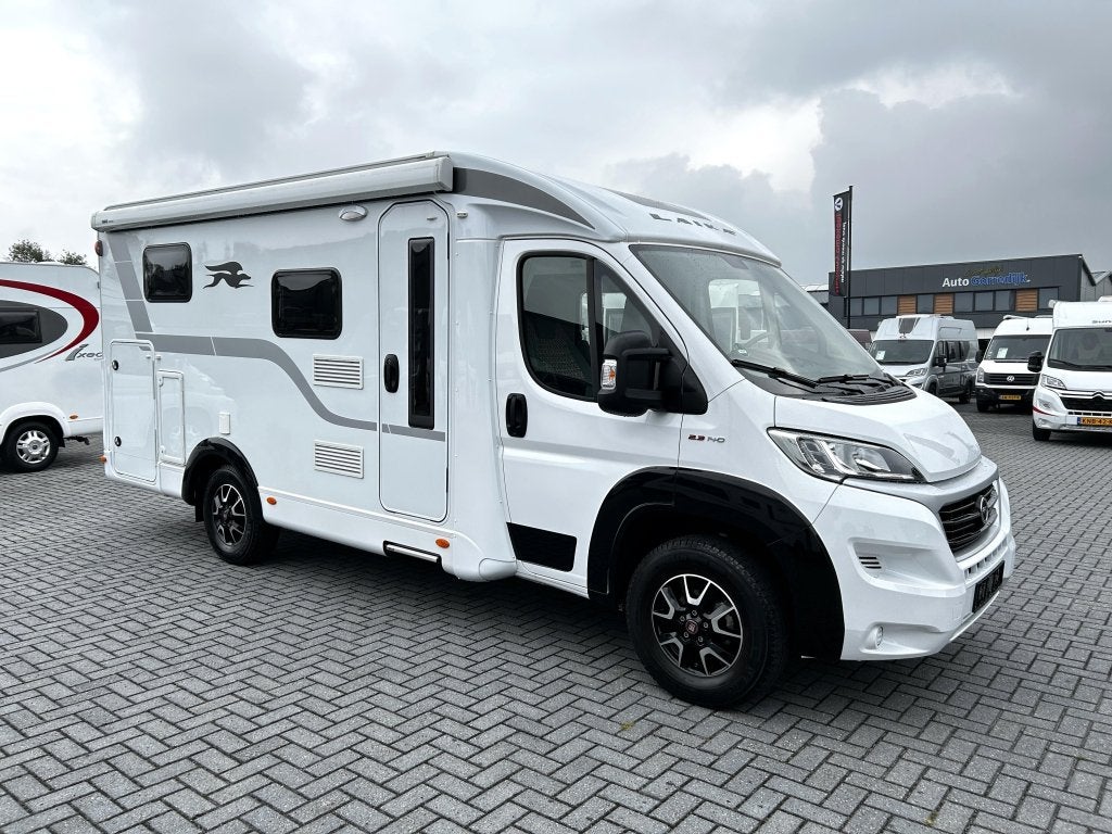 Laika Compact V 9 enkele-bedden/6.60m/2021/140pk/euro-6, Fiat, 6 tot 7 meter, Bedrijf, Tot en met 3