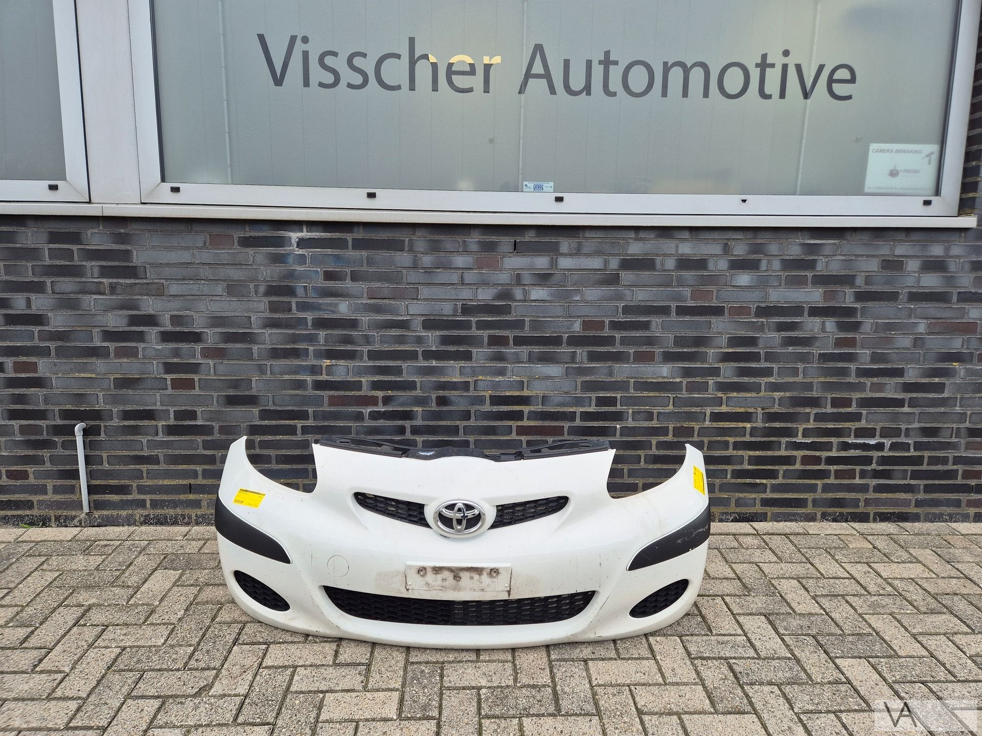 Voorbumper bumper voor Toyota Aygo 2005 - 2012 wit €150, Auto-onderdelen, Gebruikt, -, Voor, -