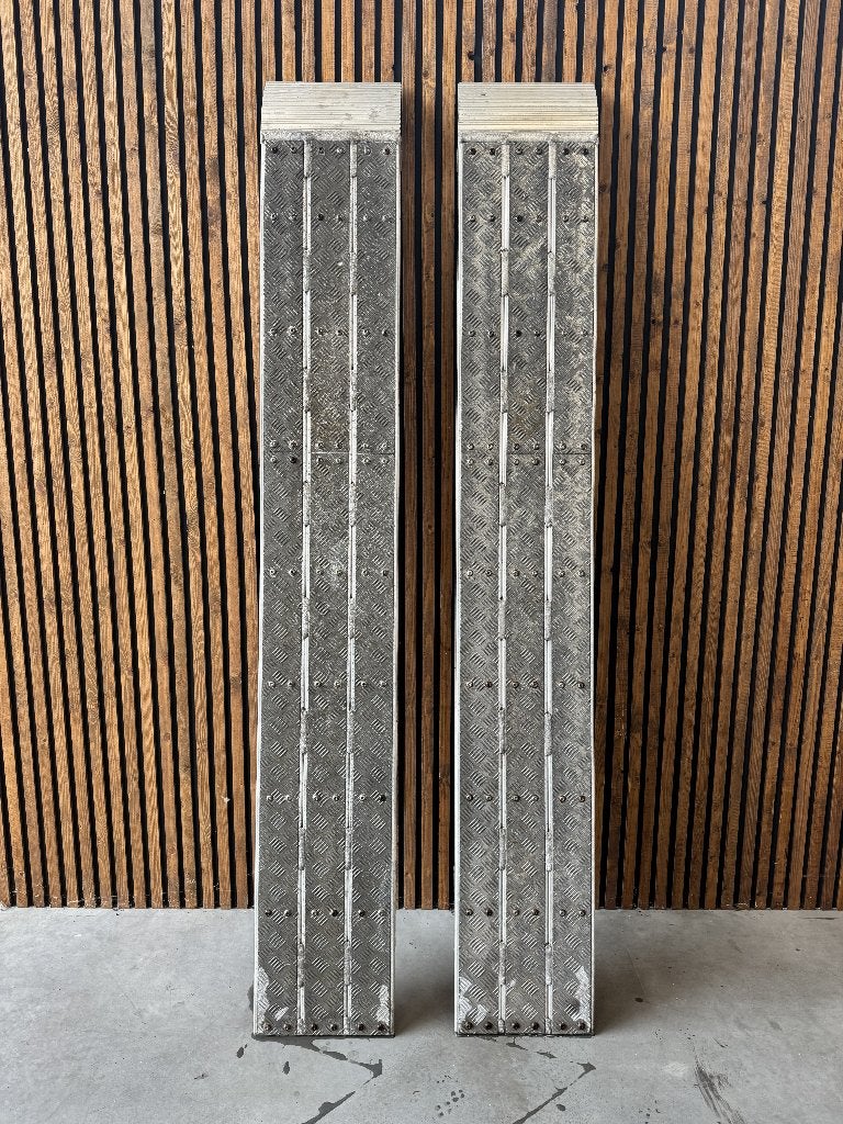 Novio aluminium oprijplaten - draagvermogen 13.200kg, Ophalen, Zo goed als nieuw