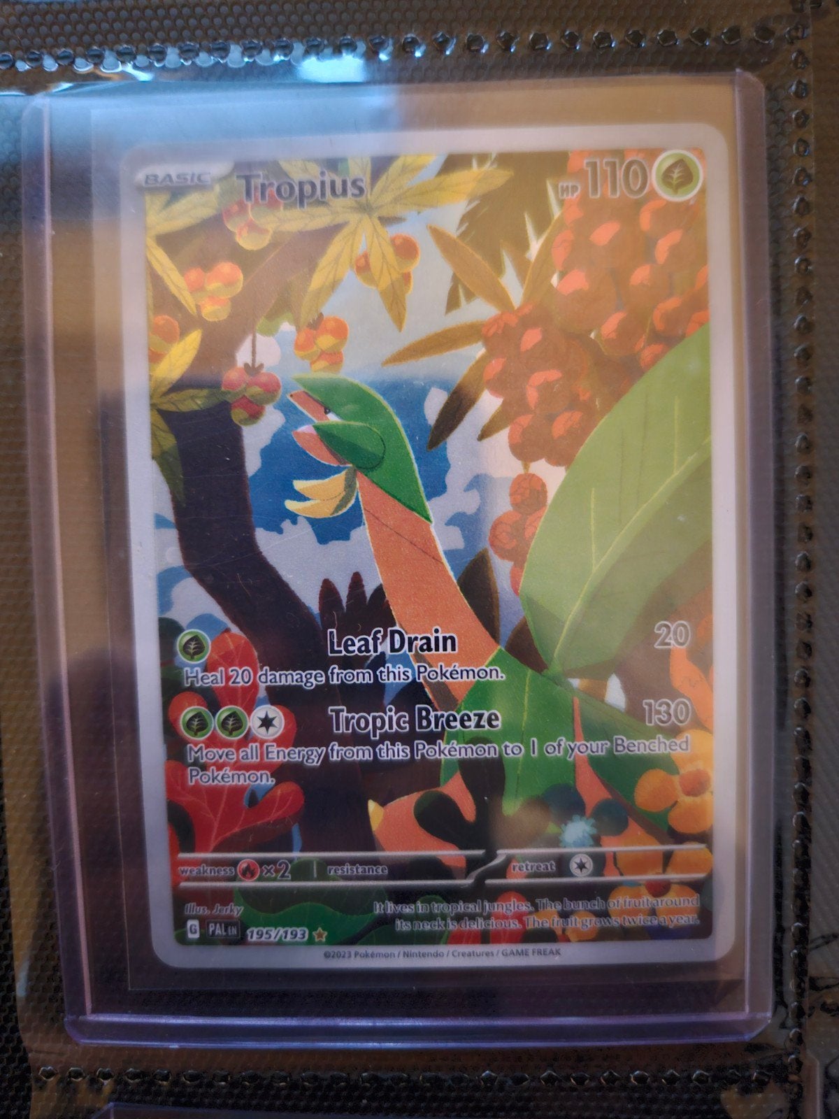 Pokemon Tropius 195/193 Paldea Evolved, Ophalen of Verzenden, Zo goed als nieuw, Losse kaart, Foil