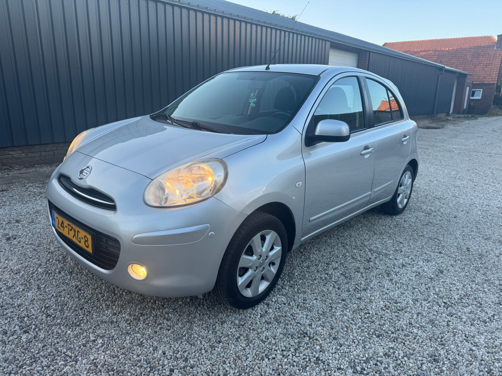Nissan Micra 1.2 59KW 5DR CVT 2011 Grijs AUT/AIRCO, Auto's, Nissan, 31 €/maand, 1198 cc, Origineel Nederlands, 3 cilinders