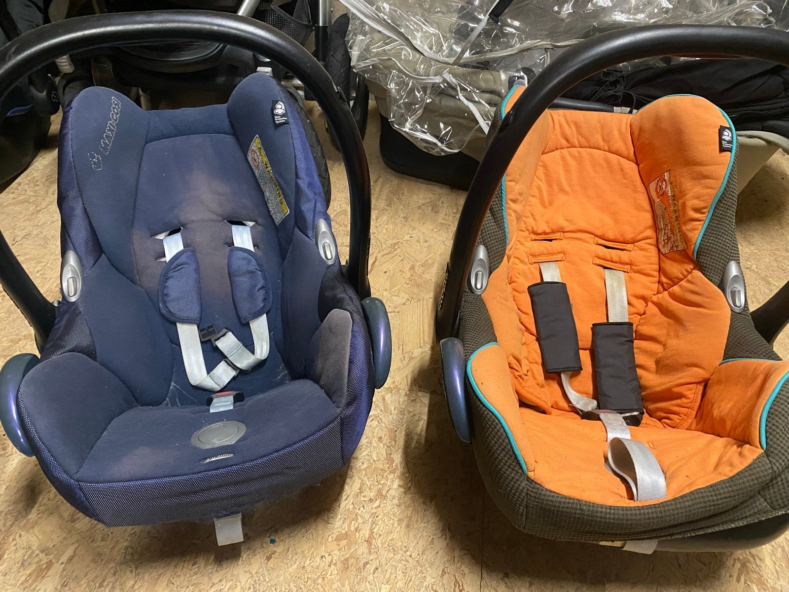 Maxi-Cosi autostoeltjes (2 stuks) - Gebruikt, Ophalen, 0 t/m 13 kg, Maxi-Cosi, Gebruikt