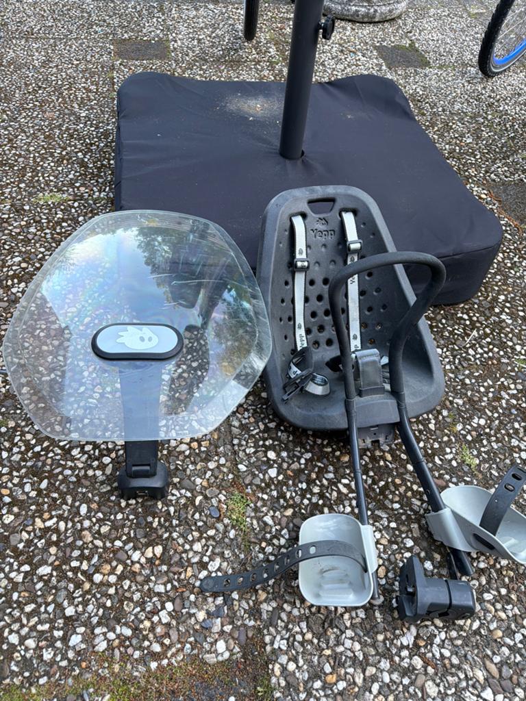 Yepp voorzitje fiets compleet met sleutels, Ophalen, Voorzitje, 0 t/m 13 kg, Gebruikt