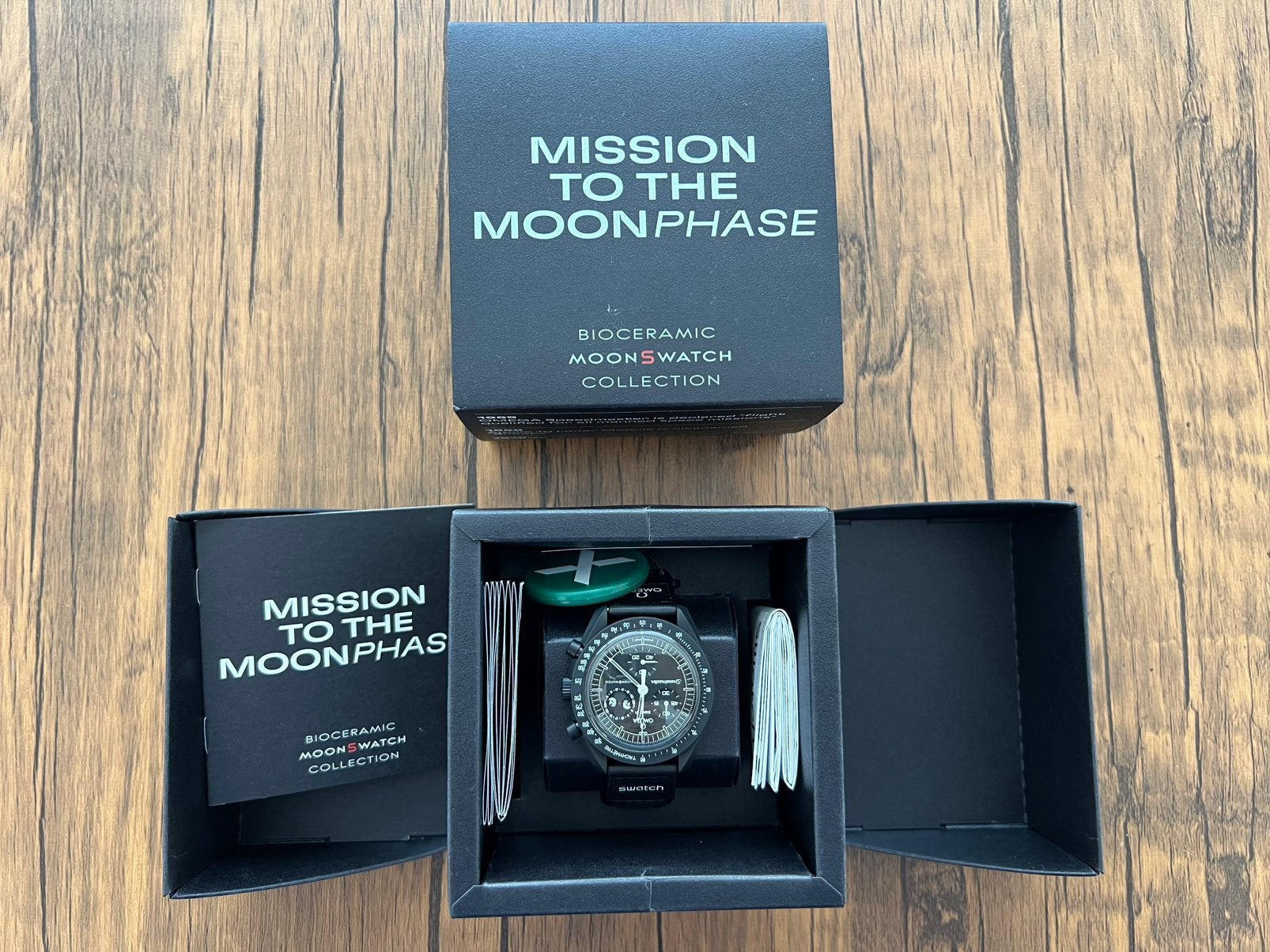 Swatch Moonswatch “Mission to the Moonphase”, Ophalen of Verzenden, Waterdicht, Nieuw, Zwart