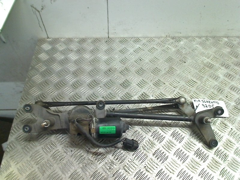 Ruitenwisser Mech + Motor Kia Sorento I (JC) 2007 981003E100, Info@kia.de, Kia Deutschland GmbH, Gebruikt, Theodor-Heuss-Allee 11, Frankfurt am Main 60486, , Duitsland