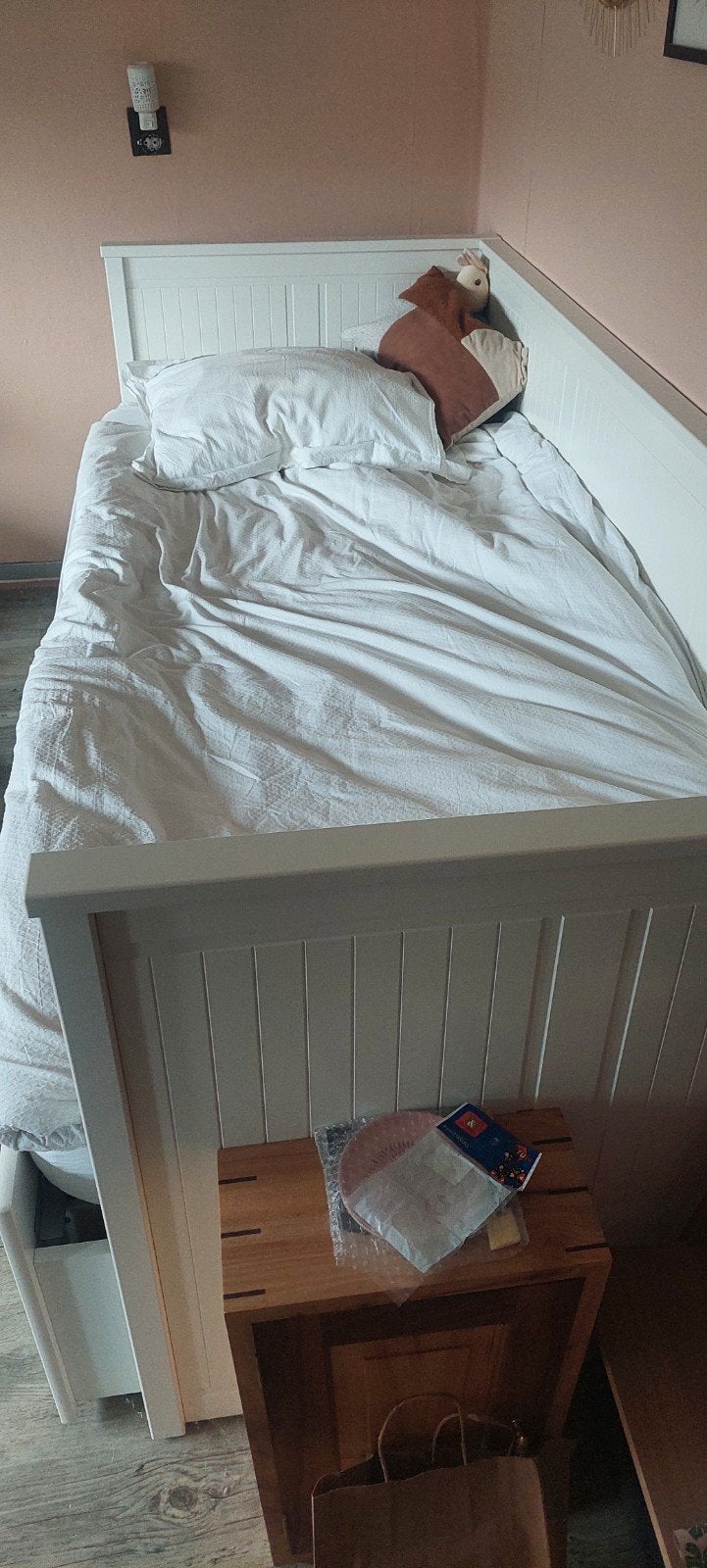 Mooi uitschuifbaar IKEA bed met 3 lades (excl. matras), Ophalen, Wit, 200 cm, Hout