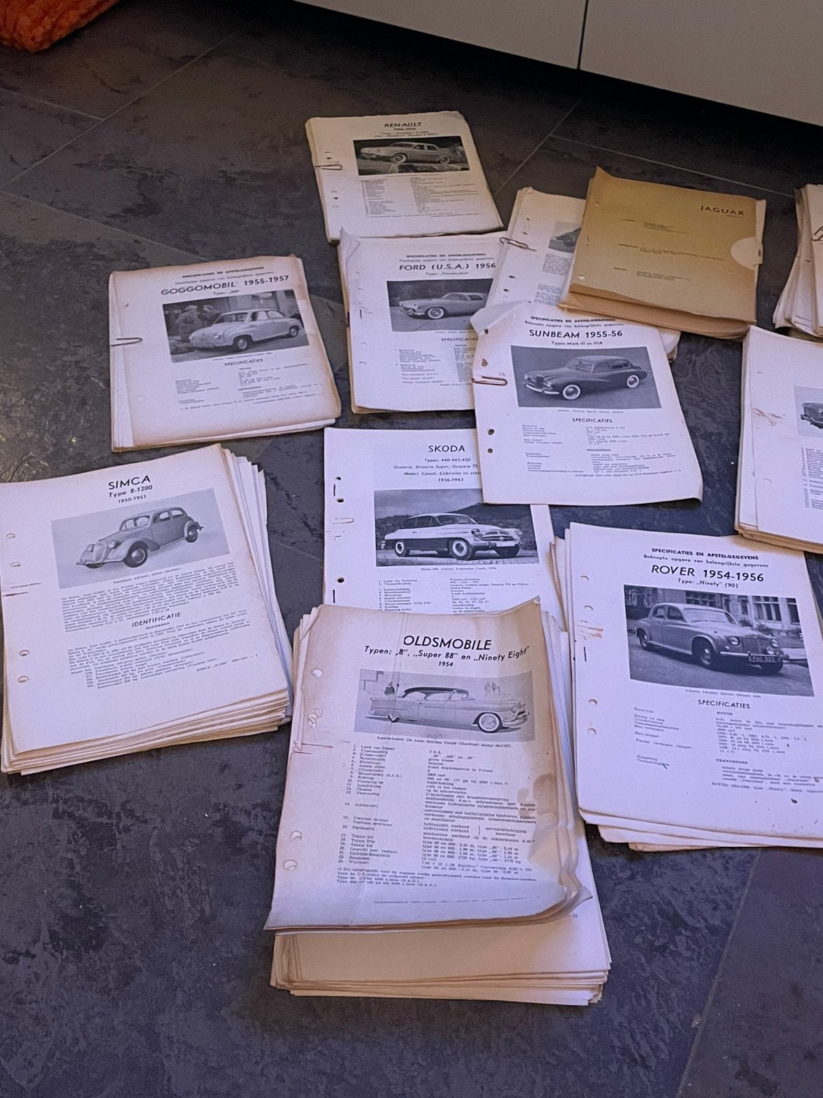 Technische gegevens van oldtimer’s in het Nederlands., Ophalen of Verzenden, Gelezen, Overige merken