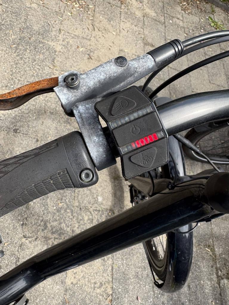 Muto - Piano Black (Ebike), Fietsen en Brommers, Elektrische fietsen, Gebruikt, 50 km per accu of meer, 55 tot 59 cm, Ophalen
