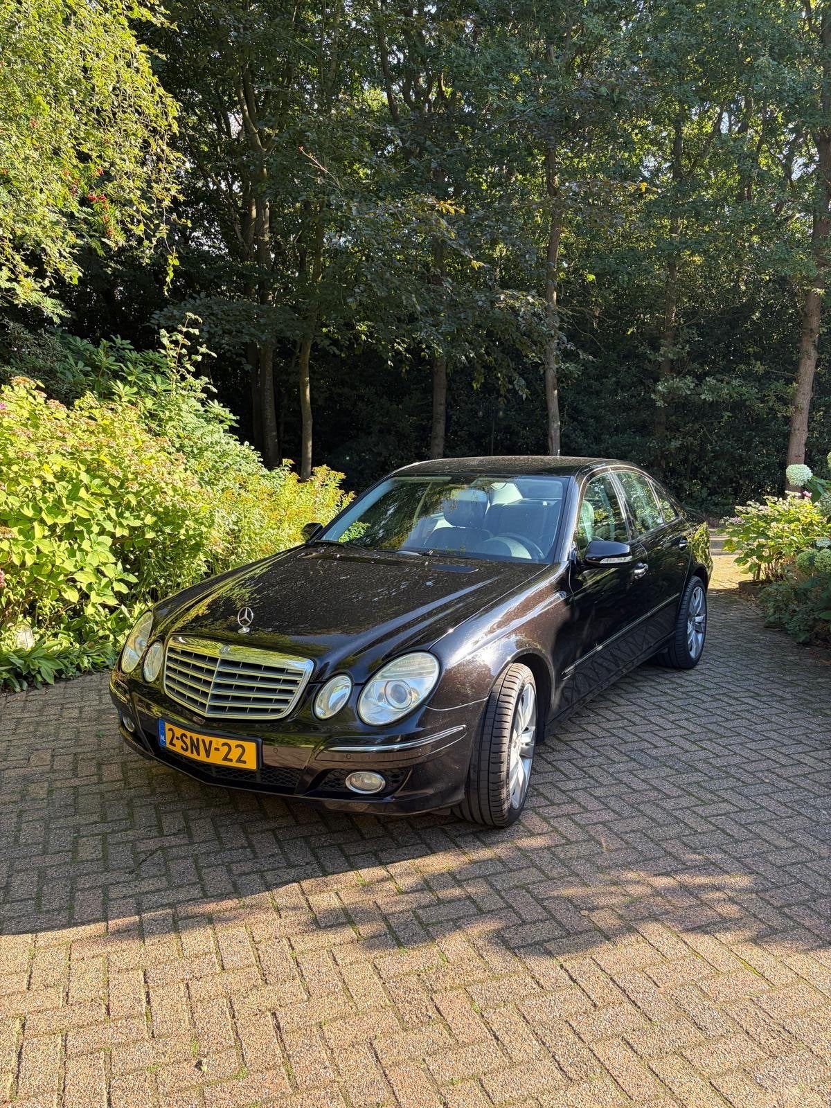 Mercedes-Benz E220 Sedan Elegance, 2.2 CDI AUT, 2007, Zwart, Auto's, Automaat, Zwart, 4 cilinders, Zwart