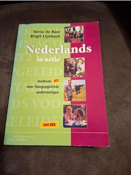 Nederlands in actie - NT2 methode, Ophalen of Verzenden, Alpha, Gelezen