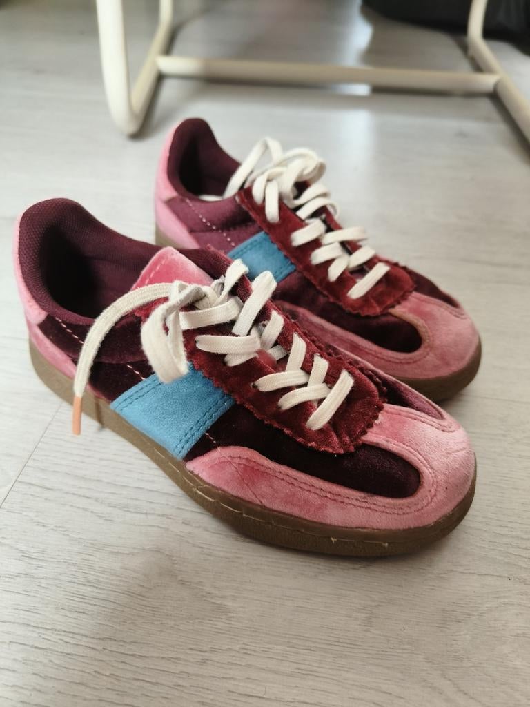 Velvet sneakers Zara maat 31 zgan, Ophalen of Verzenden, Zo goed als nieuw, Schoenen
