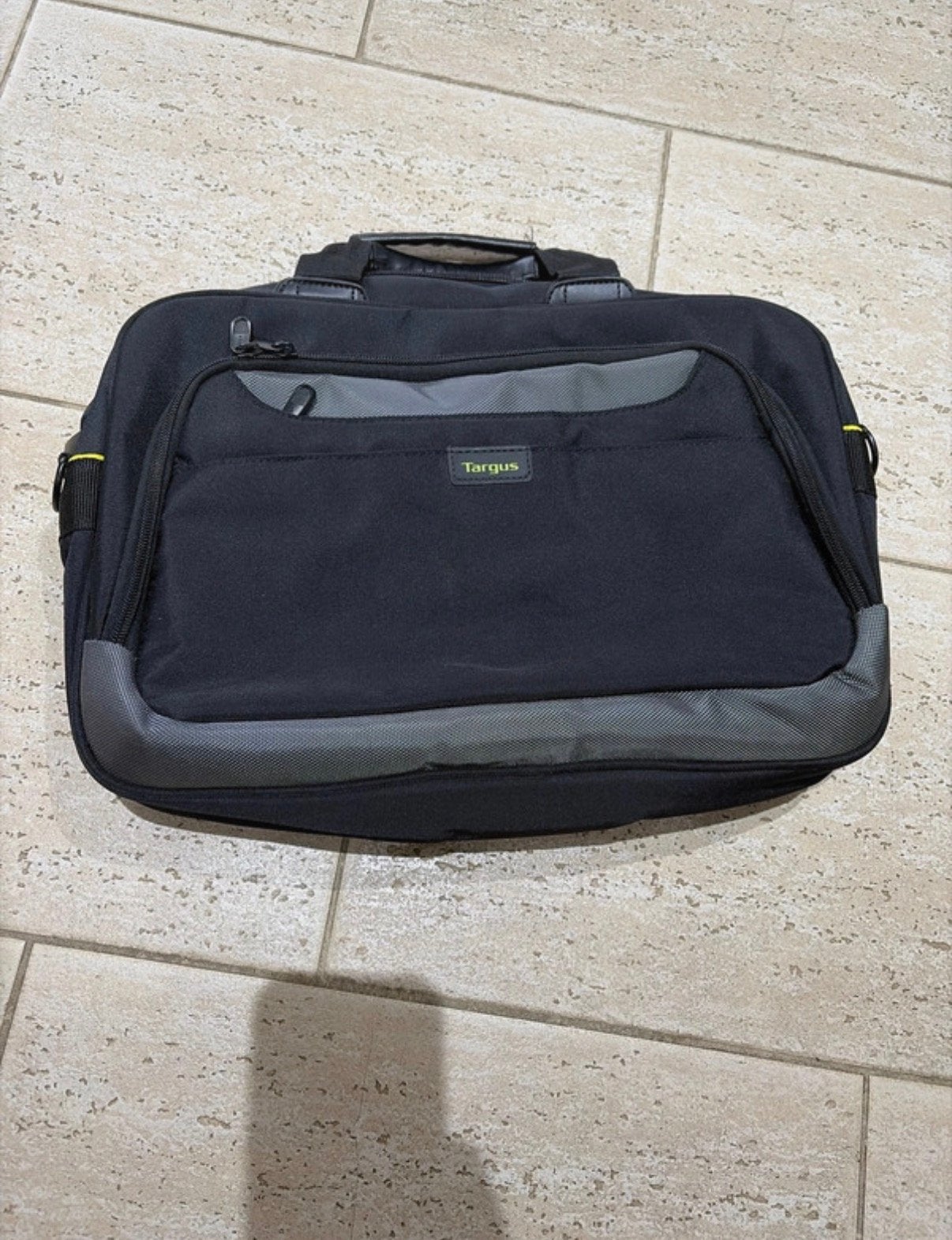 Nieuwe Targus laptoptas - Ongebruikt en compleet, Ophalen, Gevoerd laptopvak, 15 inch, Nieuw