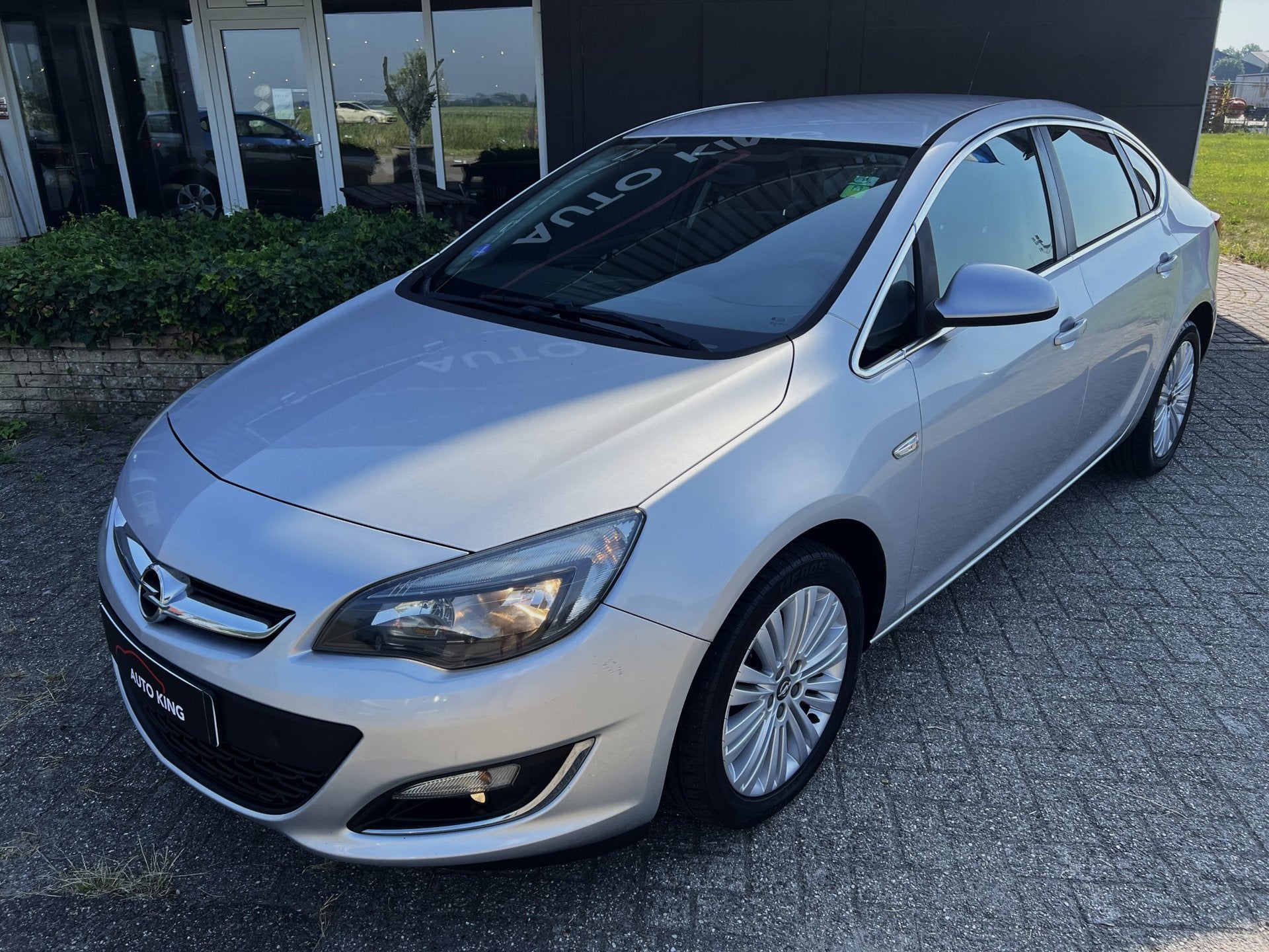 Opel Astra 1.4 Turbo Design Edition AIRCO/CRUISE/PDC APK+NAP, Auto's, Opel, Voorwielaandrijving, Euro 5, Stof, 1250 kg
