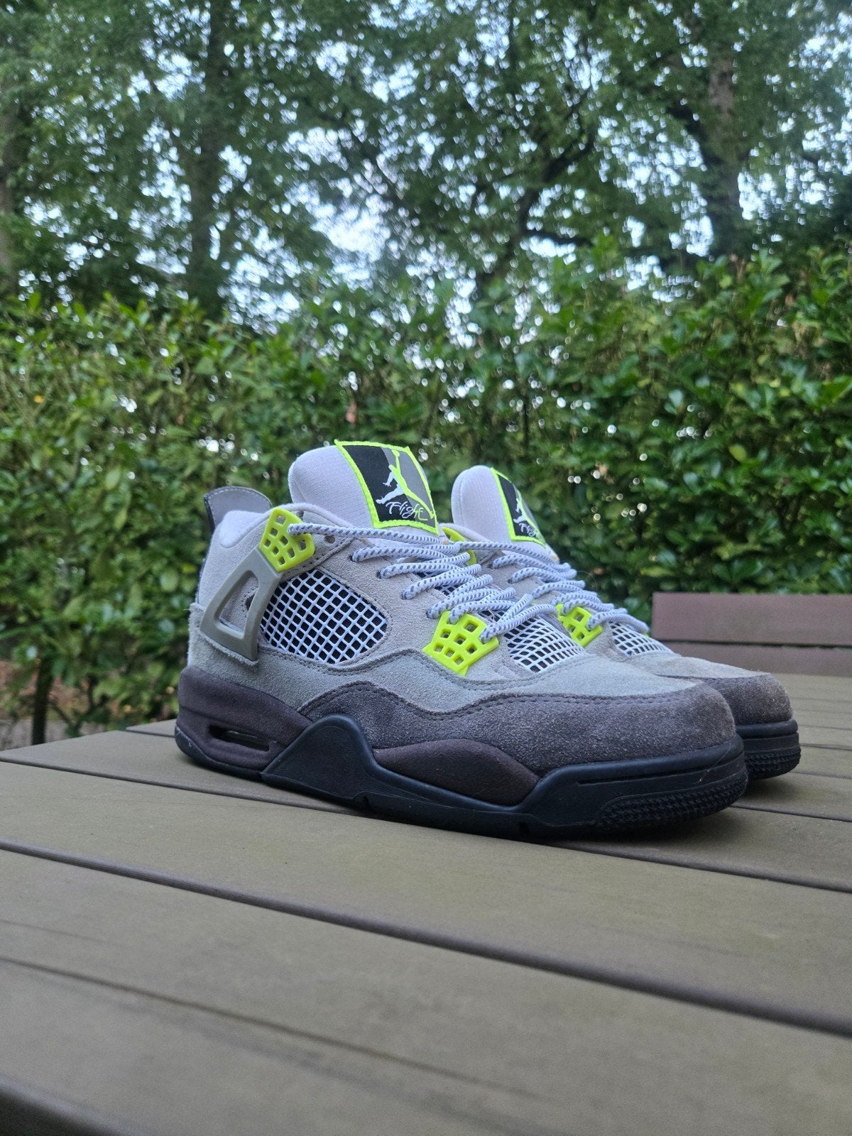 Jordan 4 Retro SE 95 Neon - Maat 42.5, Kleding | Heren, Overige kleuren, Nike Jordan, Ophalen of Verzenden, Sneakers of Gympen