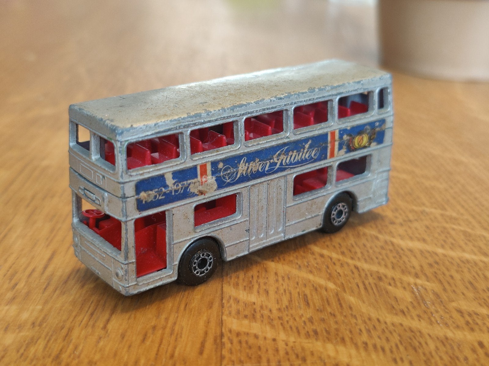 Matchbox The Londoner Dubbeldekker Coronation, Ophalen of Verzenden, Zo goed als nieuw, Auto