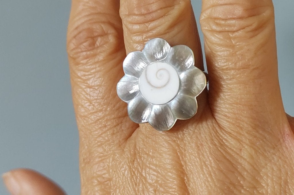 925 zilveren ring met natuurlijke Shiva Eye, Abalone schelp, O.T., 19 tot 20, Nieuw, Ophalen of Verzenden