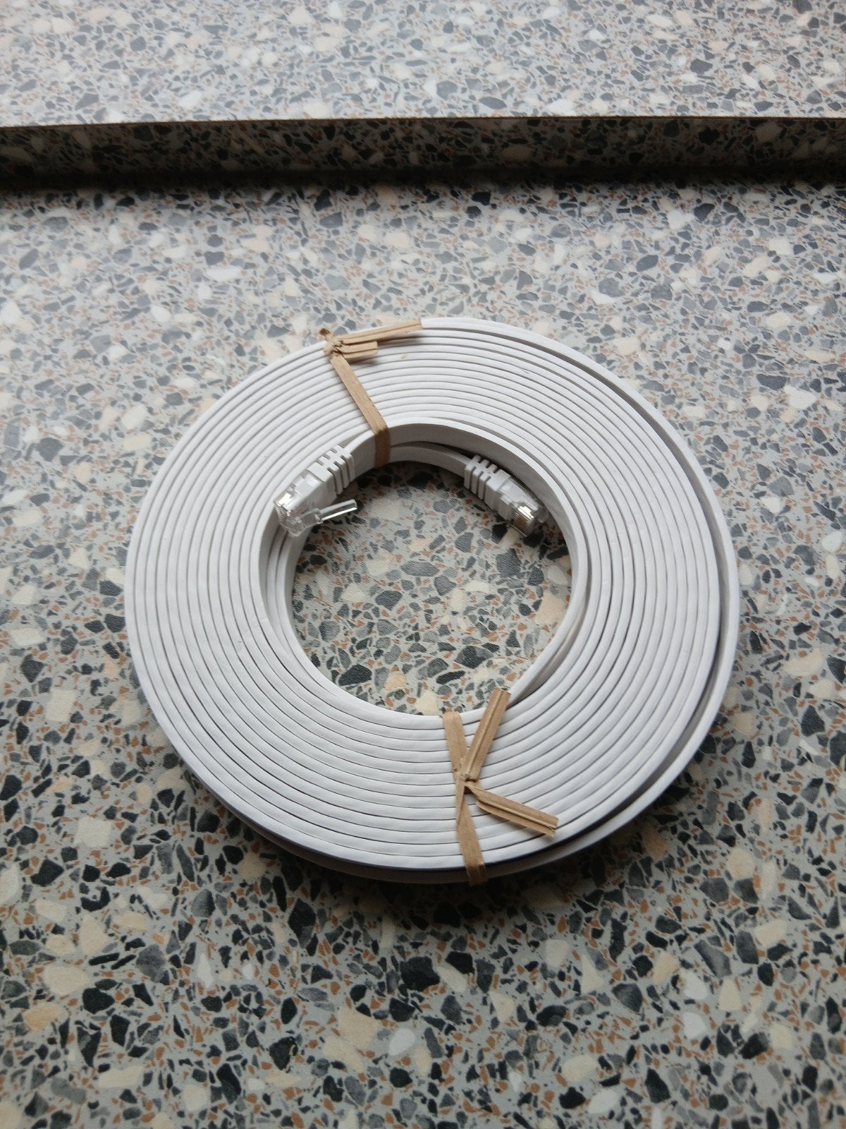 Nieuwe platte internetkabel (UTP/Ethernet), Ophalen, Nieuw