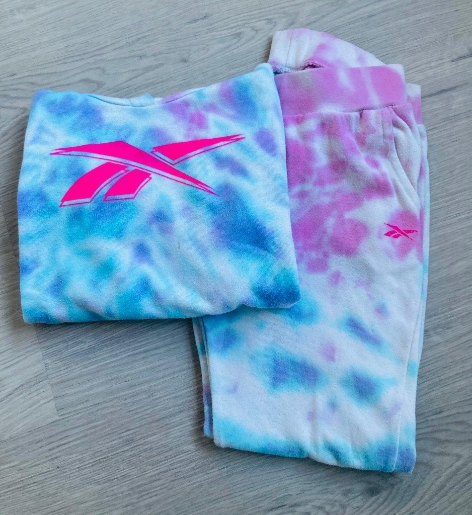 Meisjes tie‑dye hoodie + joggingbroek set maat 8–9 jaar, Ophalen of Verzenden, Gebruikt, Meisje, Trui of Vest