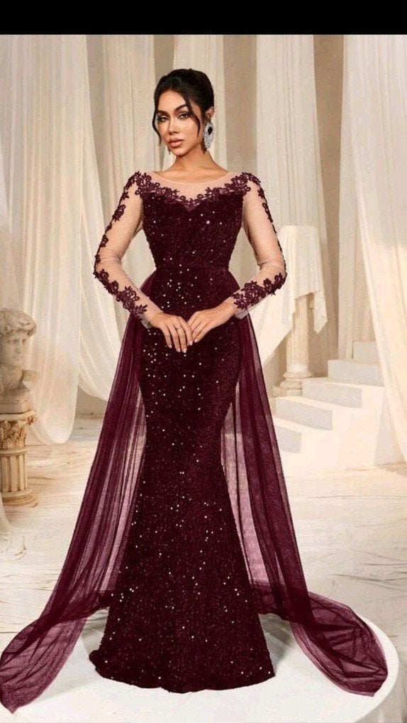 Bordeauxrode galajurk met pailletten en sleep, Kleding | Dames, Ophalen, Galajurk, Maat 42/44 (L), Rood