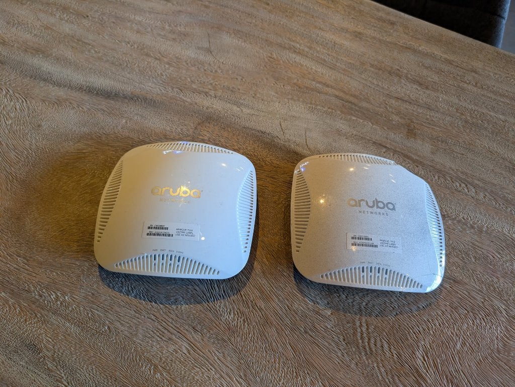 2x Aruba APIN0205 Accesspoints, Ophalen of Verzenden, Gebruikt, Aruba Networks