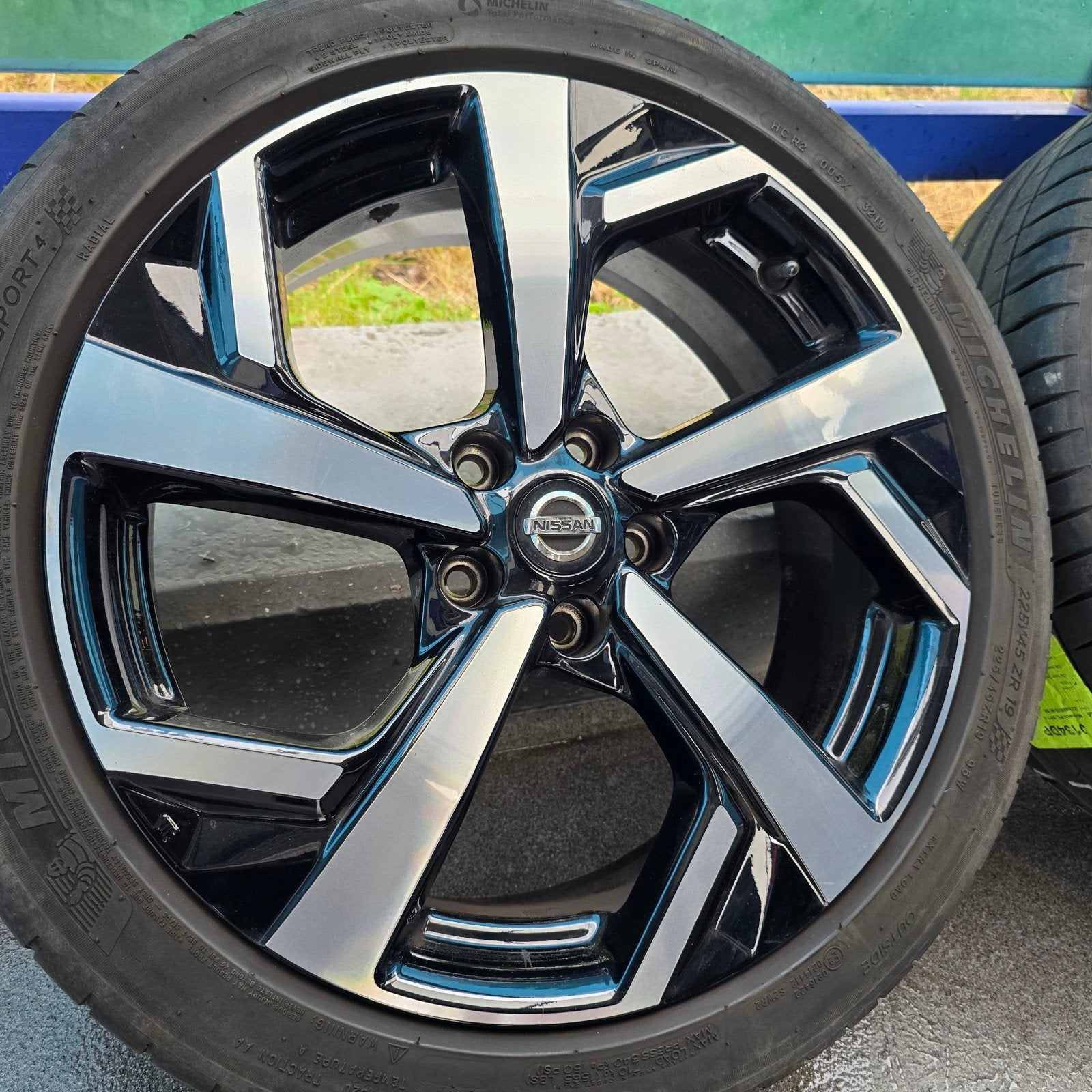 Nissan Qashqai zomerset 225-45-19 TPMS, Banden en Velgen, Dewielbasis@outlook.com, Zenderstraat 26 Almere, Nissan