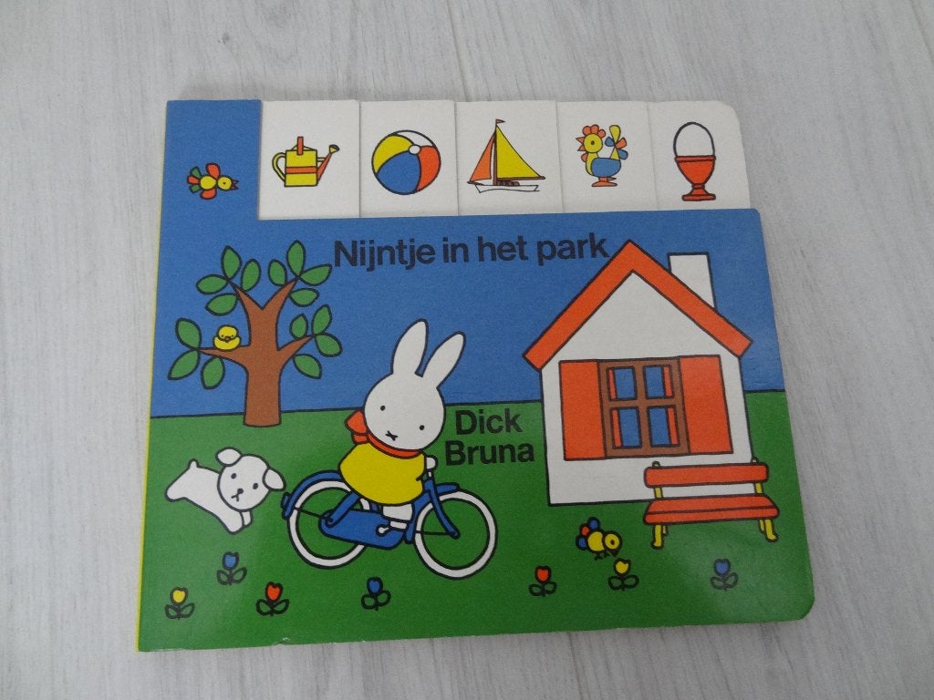 Nijntje in het park, Non-fictie, Jongen of Meisje, Ophalen of Verzenden, Zo goed als nieuw