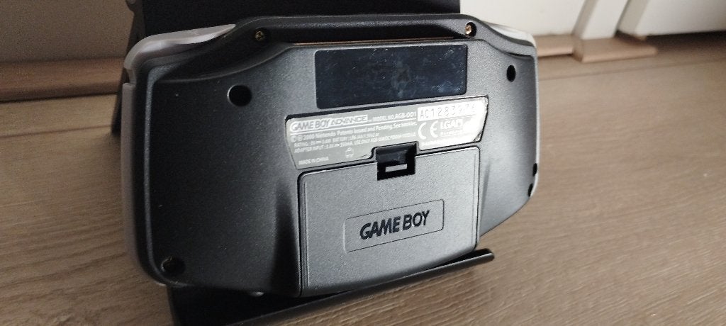 Gameboy advance met een nieuwe case en scherm, Spelcomputers en Games, Spelcomputers | Nintendo Game Boy, Ophalen of Verzenden