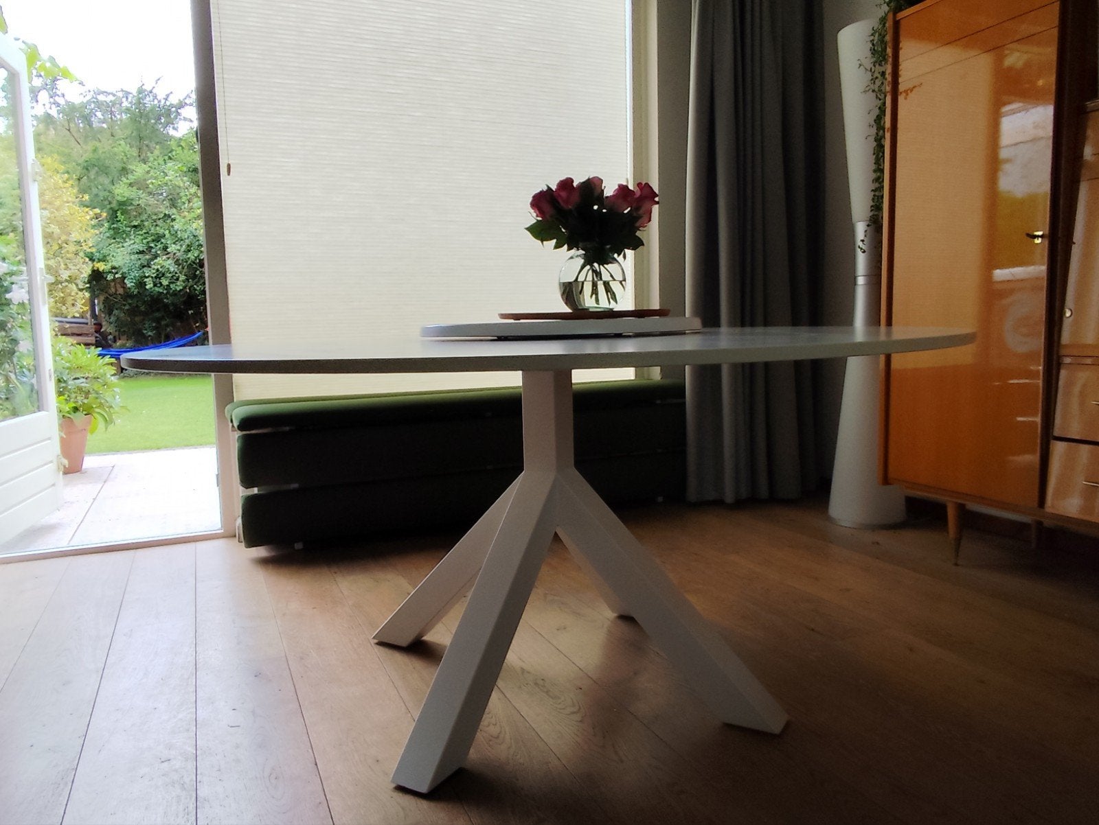 Ronde eettafel Gispen, wit, 160 cm diameter, Huis en Inrichting, Tafels | Eettafels, Ophalen, Overige materialen, Gebruikt, 150 tot 200 cm