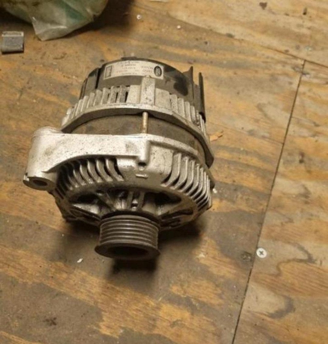 Dynamo BMW E46 90/150 A, Ophalen