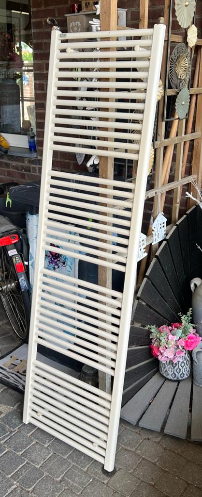 Vasco radiator, Doe-het-zelf en Verbouw, Verwarming en Radiatoren, Ophalen, 30 tot 80 cm, Gebruikt, Radiator