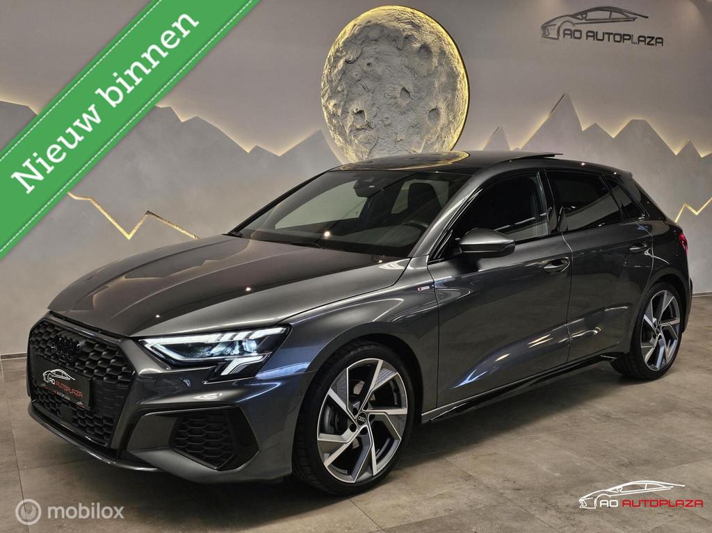 Audi A3 Sportback 35 TFSI S-line Panorama/RS Seats/19''/Blac, Auto's, Audi, 1498 cc, 4 cilinders, 150 pk, Bedrijf