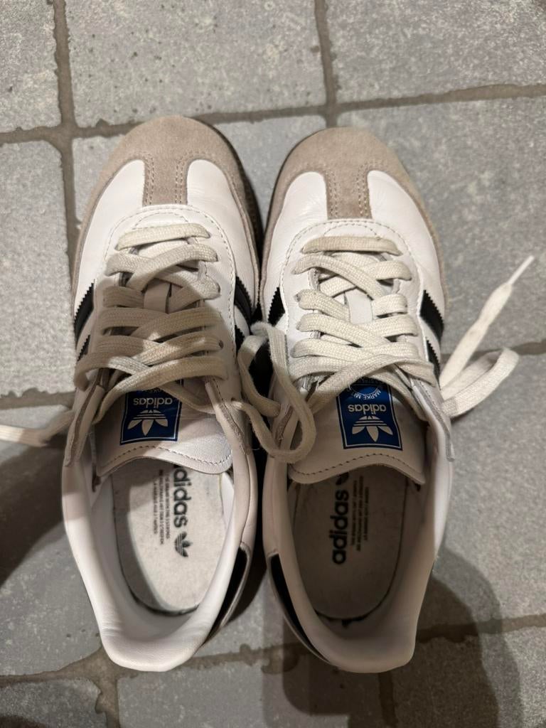 Adidas samba, Kleding | Dames, Schoenen, Wit, Ophalen of Verzenden, Sneakers of Gympen, Gedragen